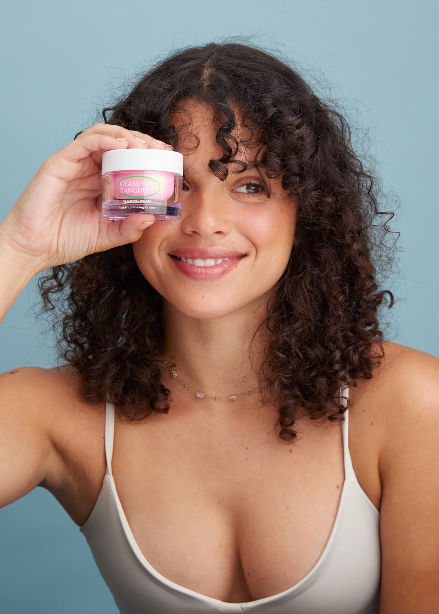 OLIVIAUMMA Calming, antioxidant-rich cream protects against environmental stress