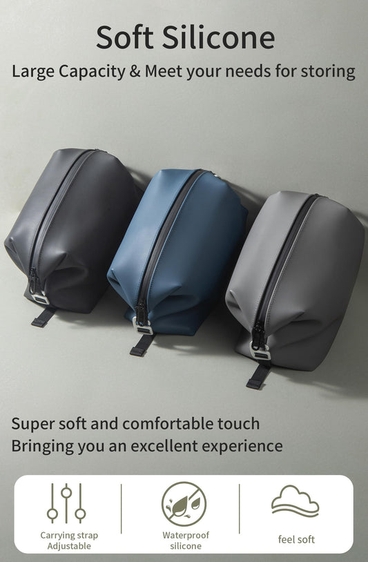 Onbagway navy silicone bag main compartment fits six 553ml bottles