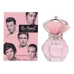 One Direction Our Moment spray being applied, everyday confidence cue