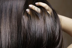 OPO Avocado Oil nourishes nails and cuticles with rich hydration.