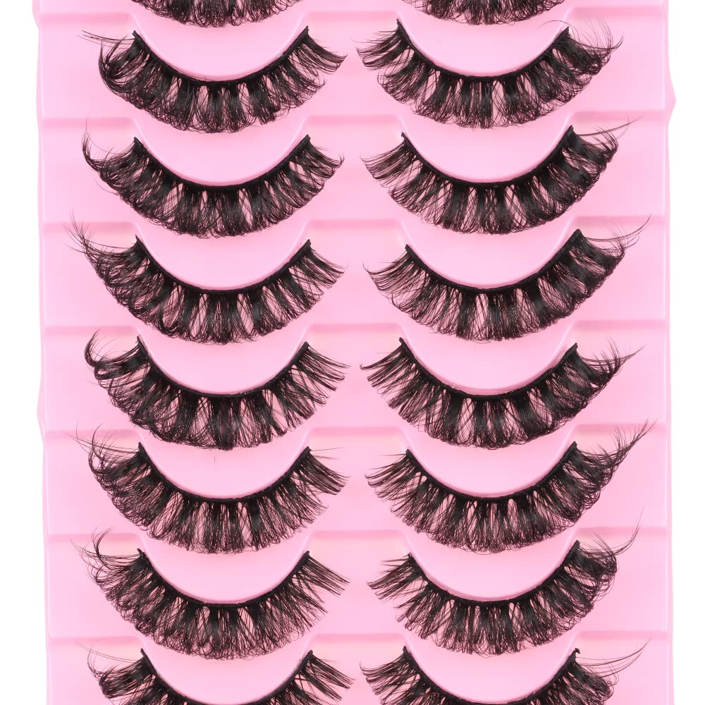 Outopen D Curl strip lashes on eye with lifted look.