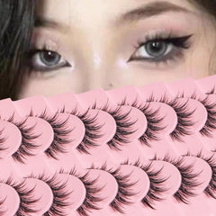 outopen manga lashes with clear band for natural blend and easy daily wear.