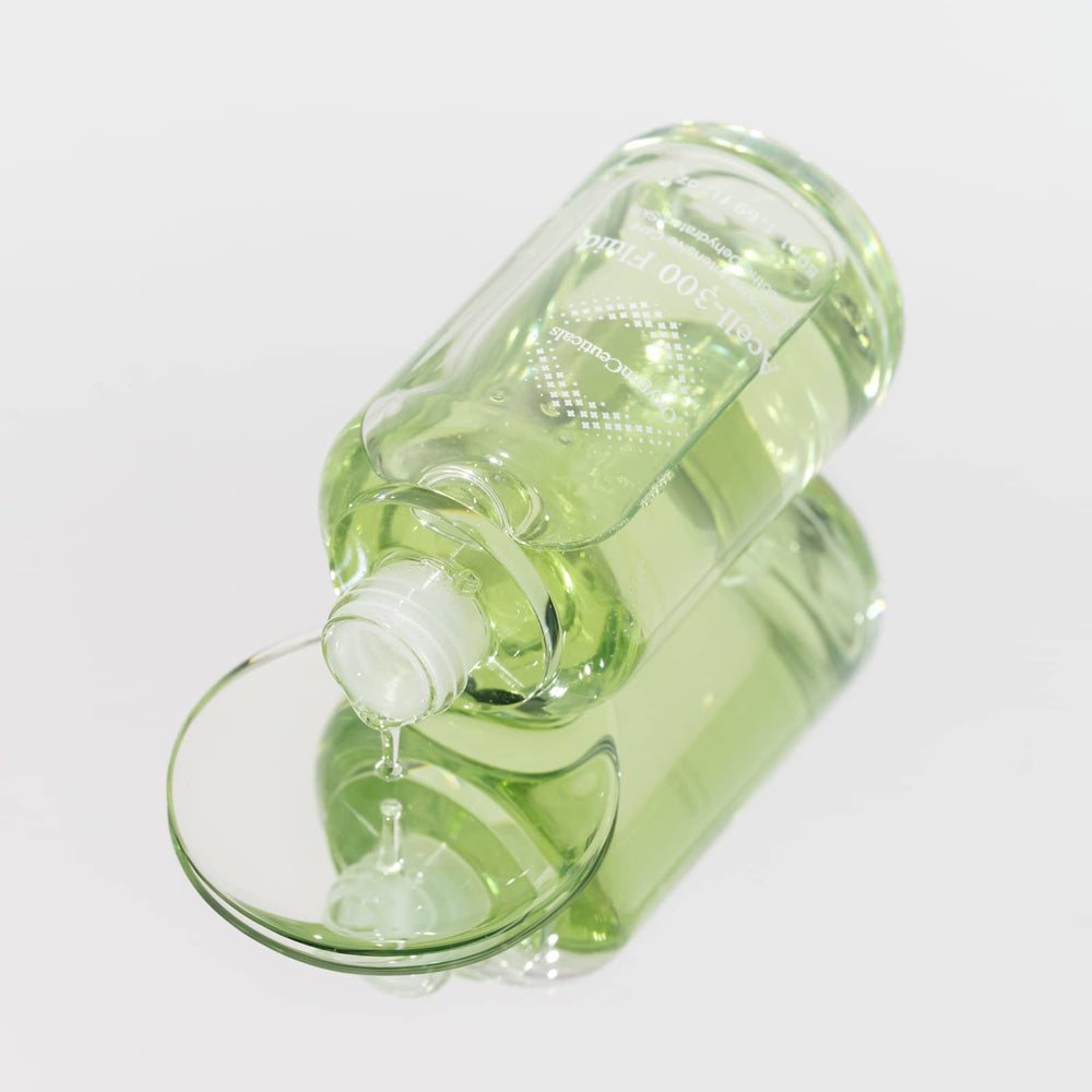 OxygenCeuticals Acell-300 Fluid pump dispense enables easy, mess-free application.