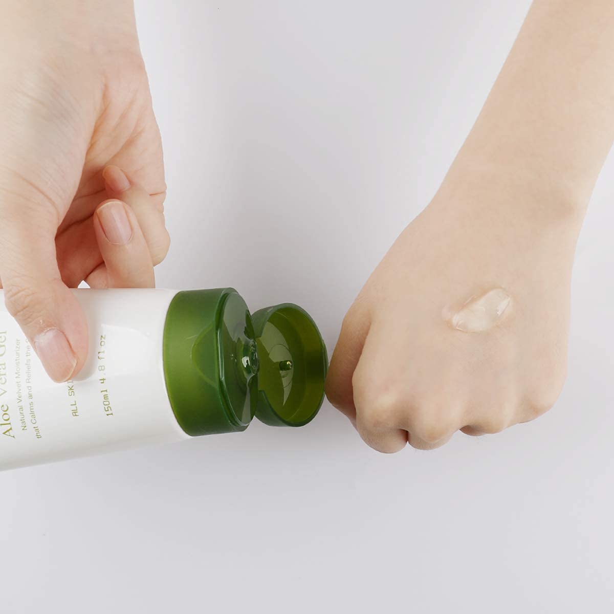 OxygenCeuticals packaging highlights centella asiatica and hyaluronic acid ingredients.
