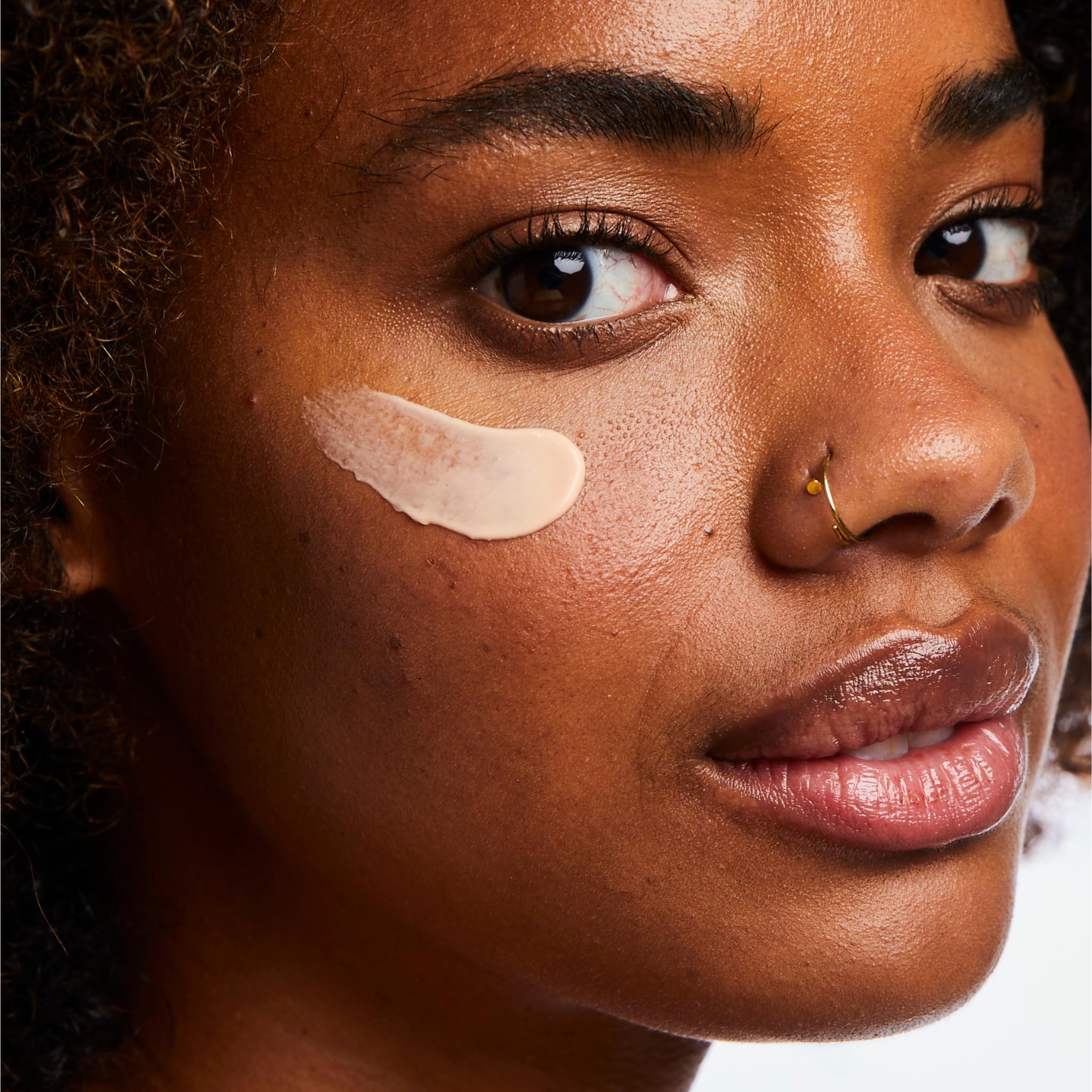 Pacifica Glowy Vitamin C Skin Solve Primer eco-icons confirm vegan status.