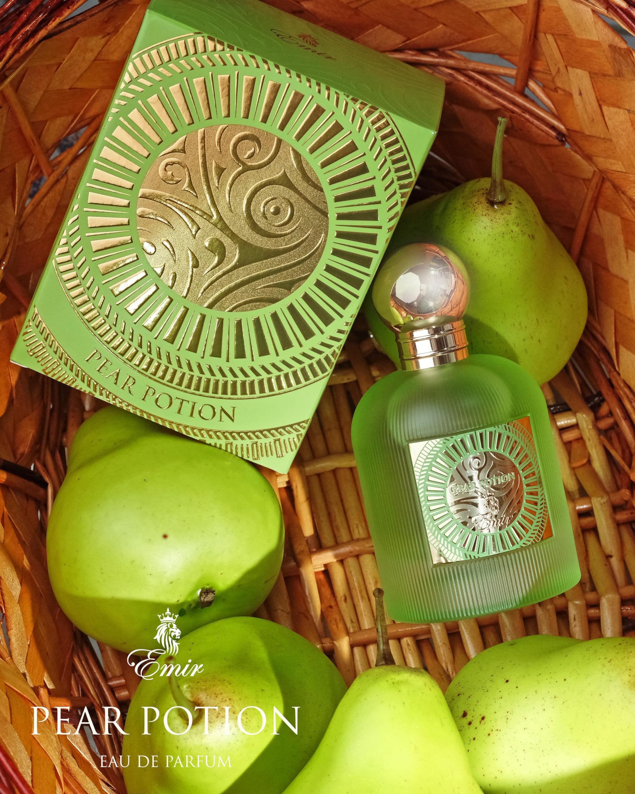 Pear Potion EDP spray close-up—even glass spray pattern