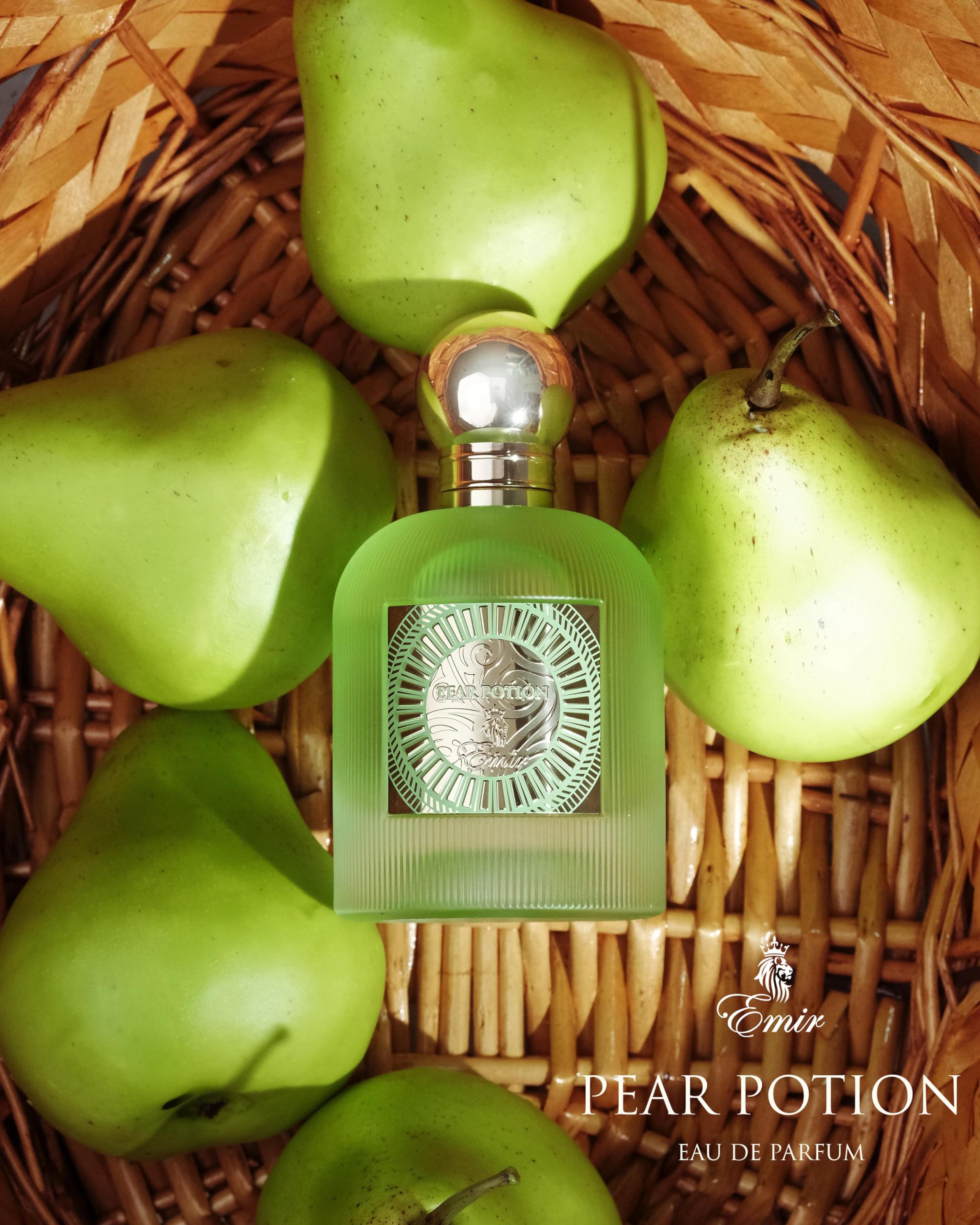 Pear Potion EDP top notes image—pear and apple for everyday freshness