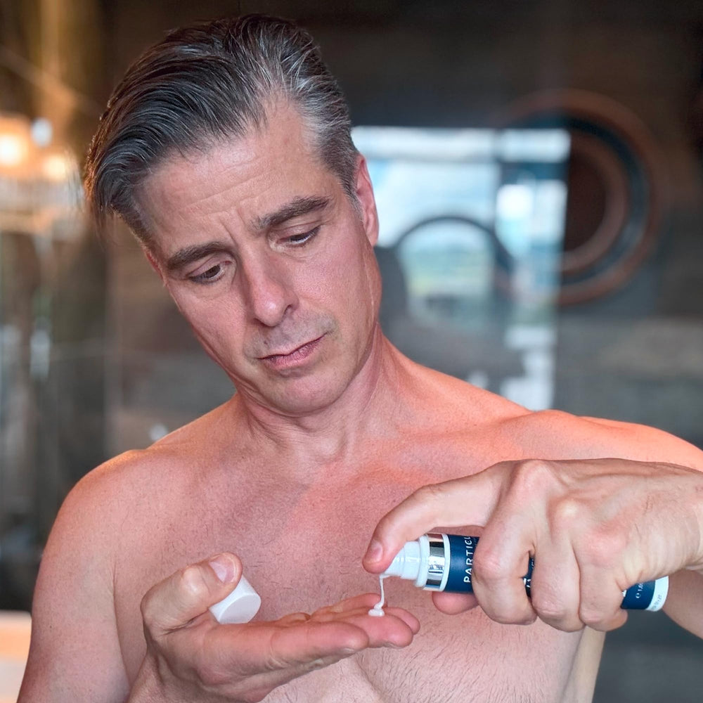 Particle travel-friendly packaging for daily grooming on the go