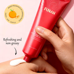 PasaRose Cactus Fruit 3-in-1 Cream curl-definition across natural waves.
