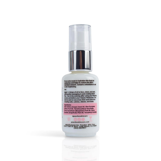 Application of Peaches Renew Face Oil demonstrates easy, quick hydration