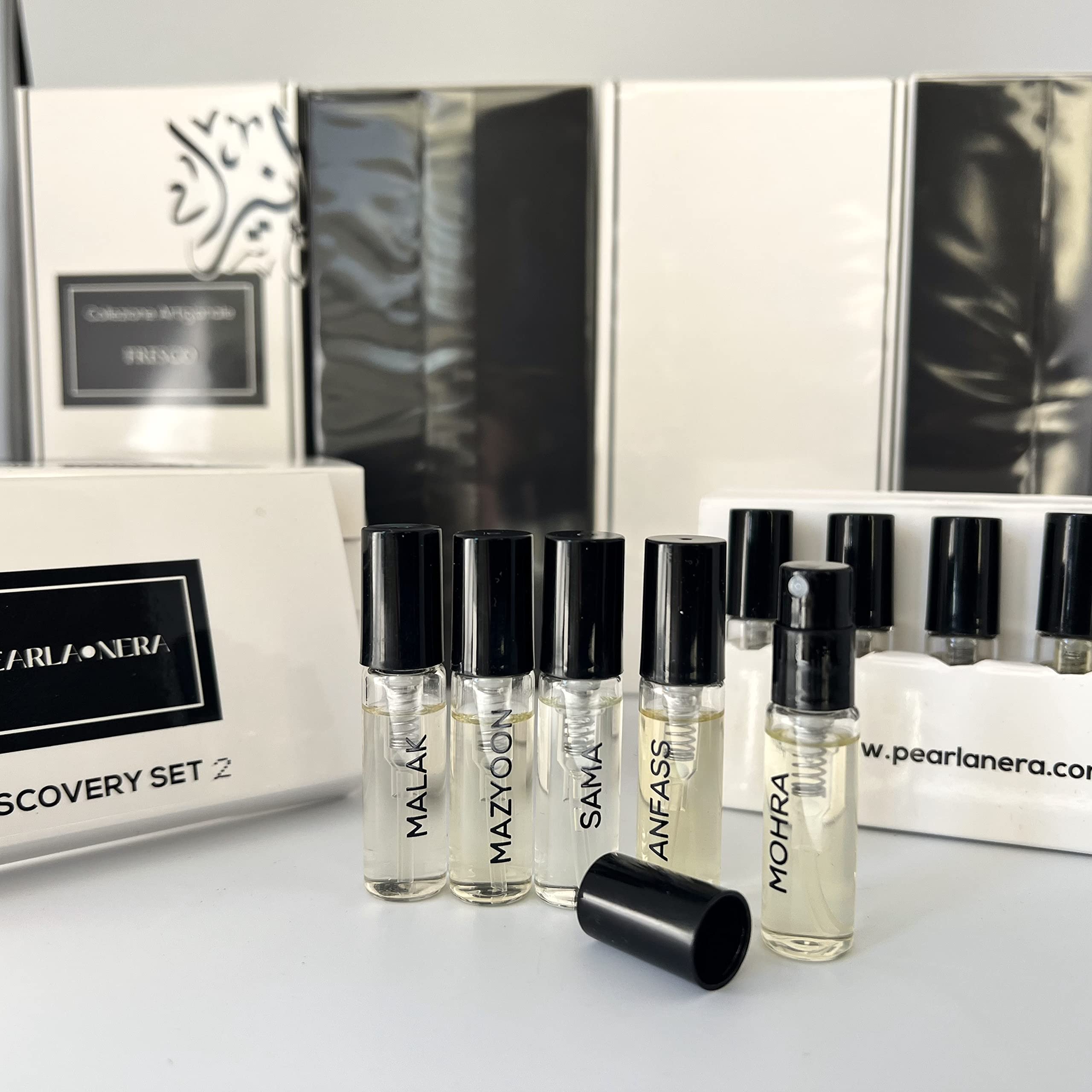 PEARLANERA ALMAS discovery set sample helps fragrance exploration.
