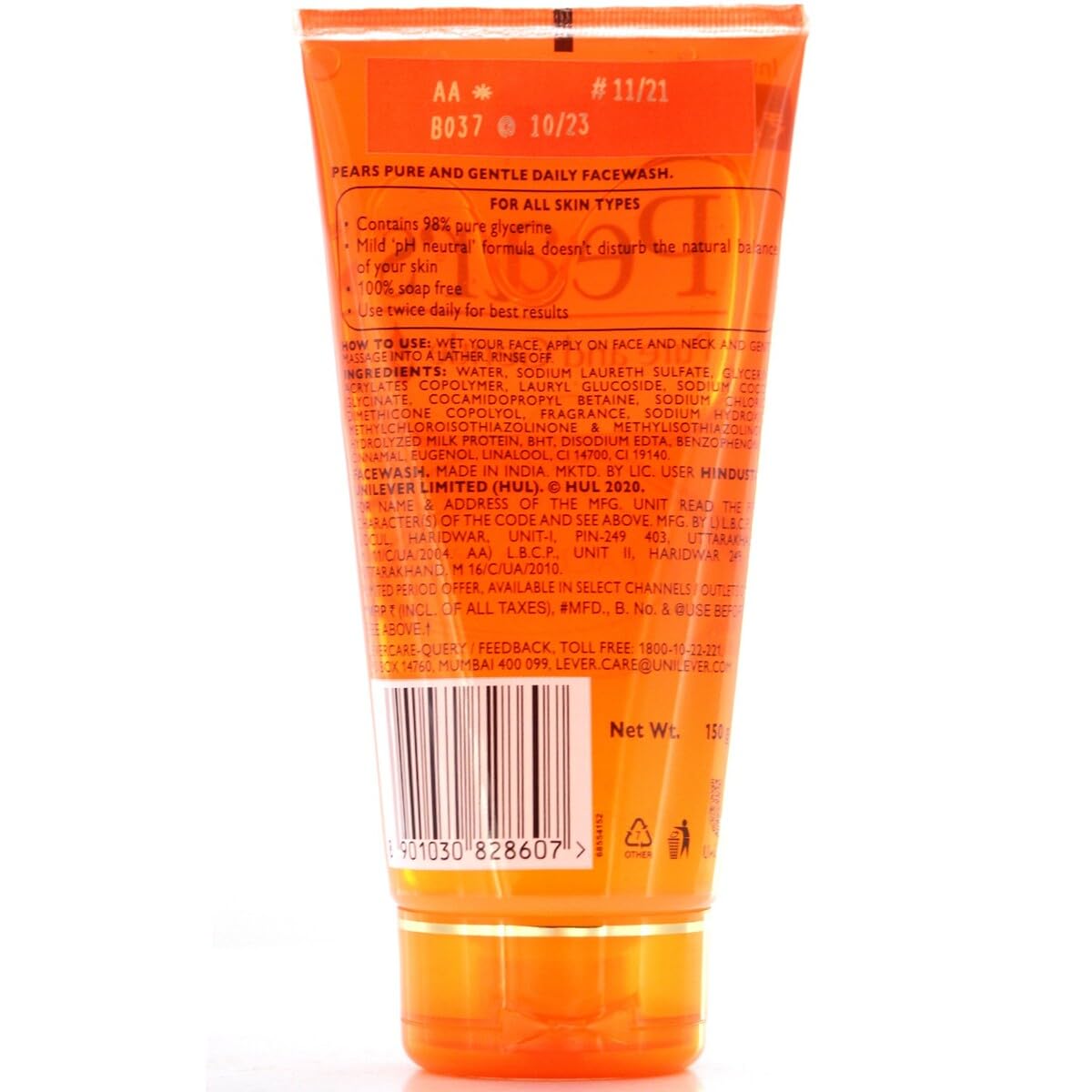 Pears Pure & Gentle hand applying the face wash for a daily gentle cleanse.
