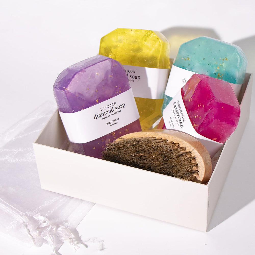 PEARLWORLD handmade soap gift set with gold foil bars offering a premium cleansing experience