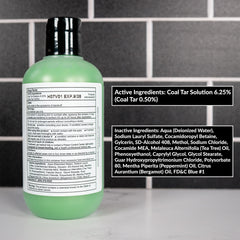 Pete & Pedro CONTROL shampoo foam close-up for thorough cleansing.