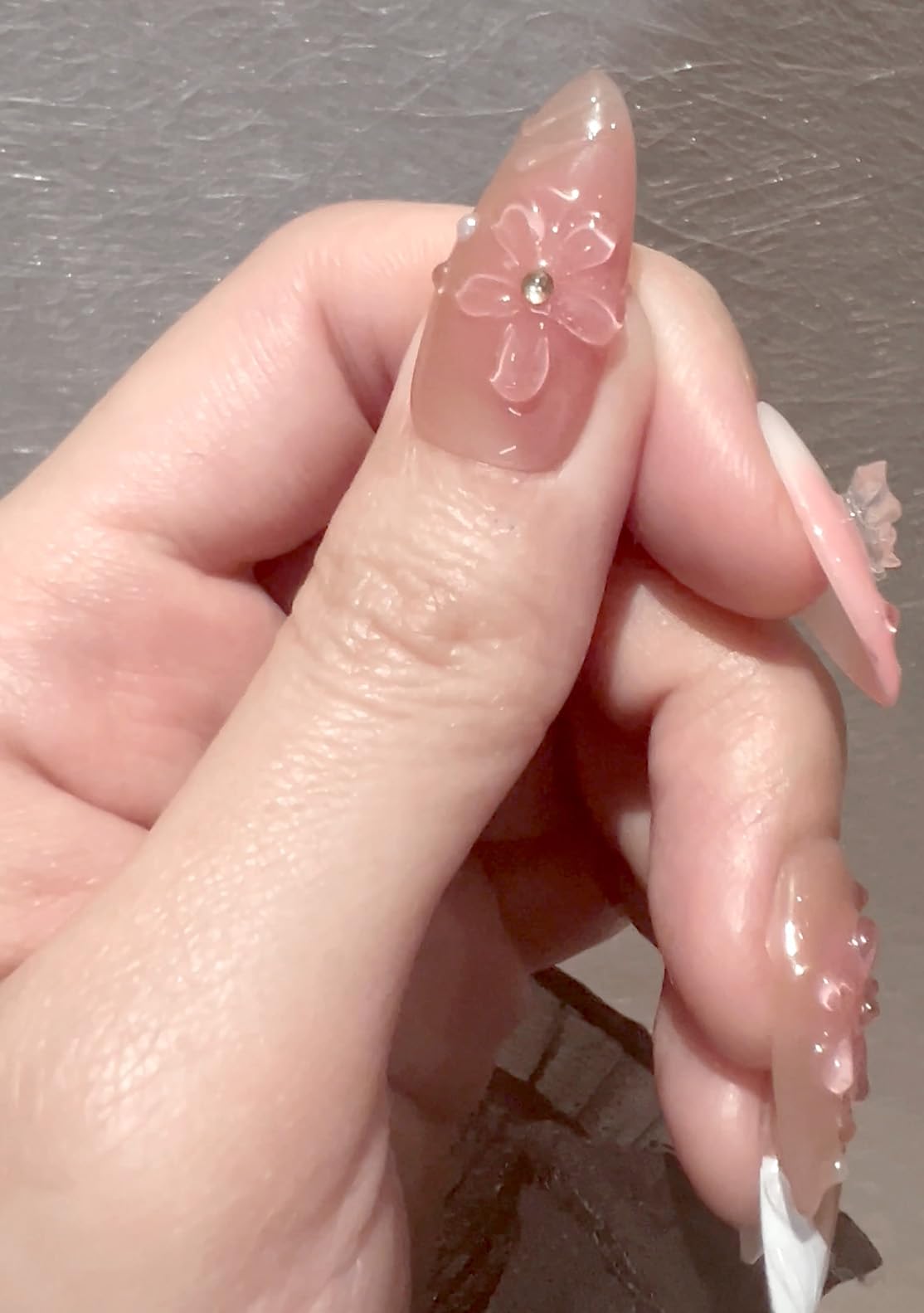 PHYLIN LEAF pink white blue gold finish nails for versatile style