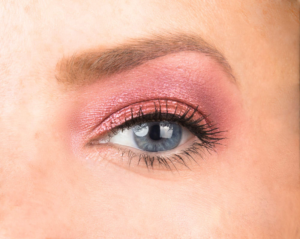 Physicians Formula Eyeshadow Bouquet satin finishes deliver a second-skin blended effect.