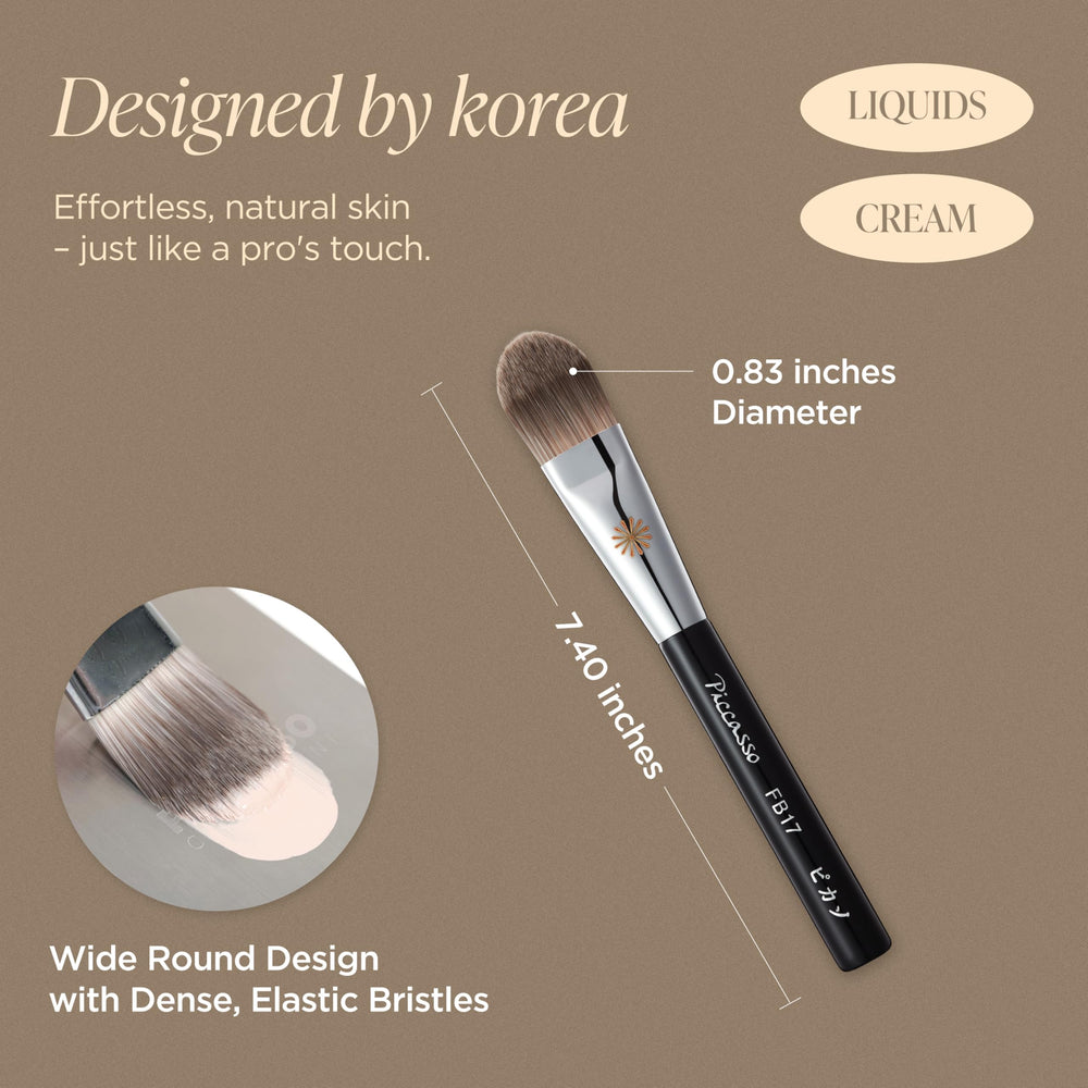 Curved bristles of the FB17 enable even blending on liquid foundations