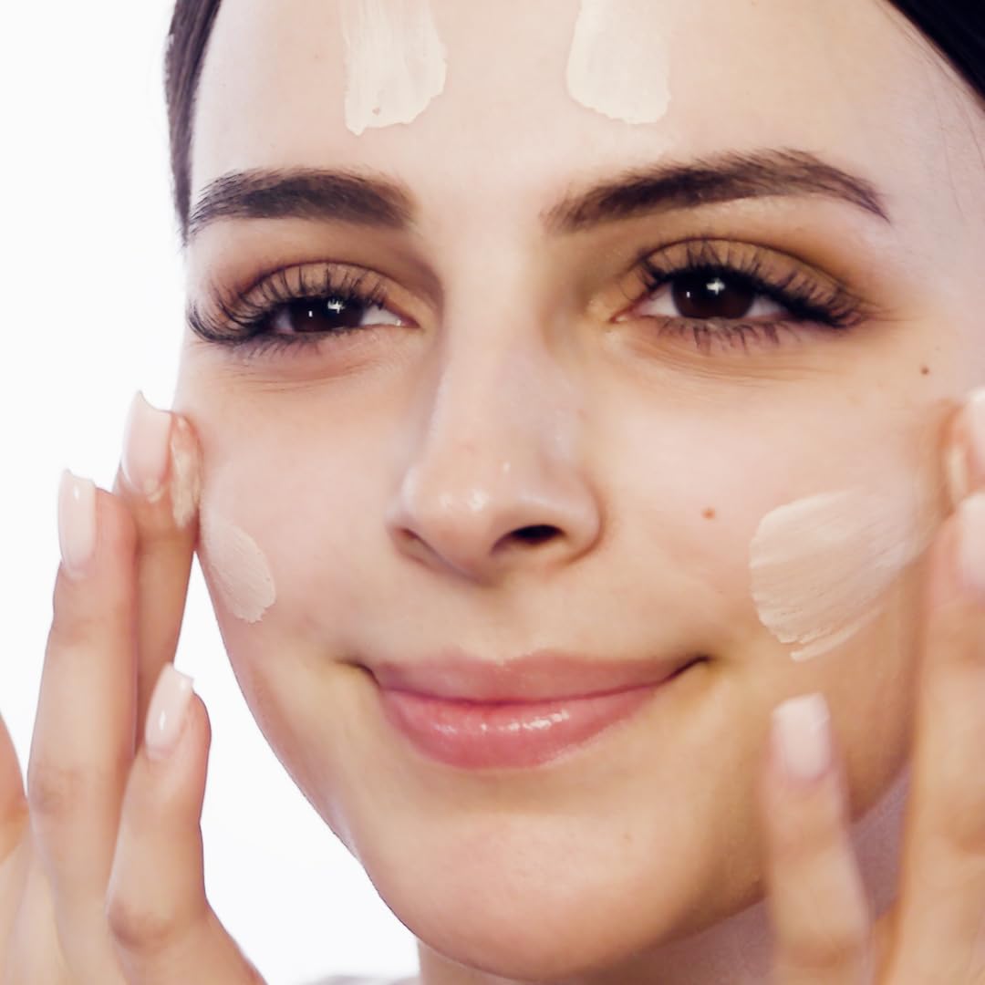 Pixi Flawless & Poreless Primer includes soothing soybean extract for calm skin.