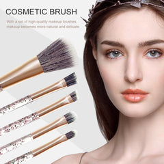 Pomcral travel-friendly case stores the full set for on-the-go touch-ups.