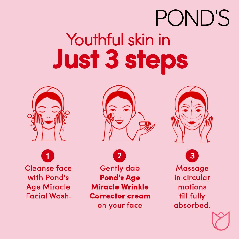 POND'S Age Miracle Night Cream swatch reveals smooth, blendable cream for evening routines.