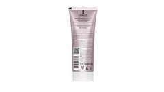Ponds Bright Miracle Ultimate Clarity foam lather shows creamy texture for gentle cleansing.