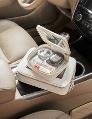 Popvibe clear panel zipper detail demonstrates secure closure and easy access.