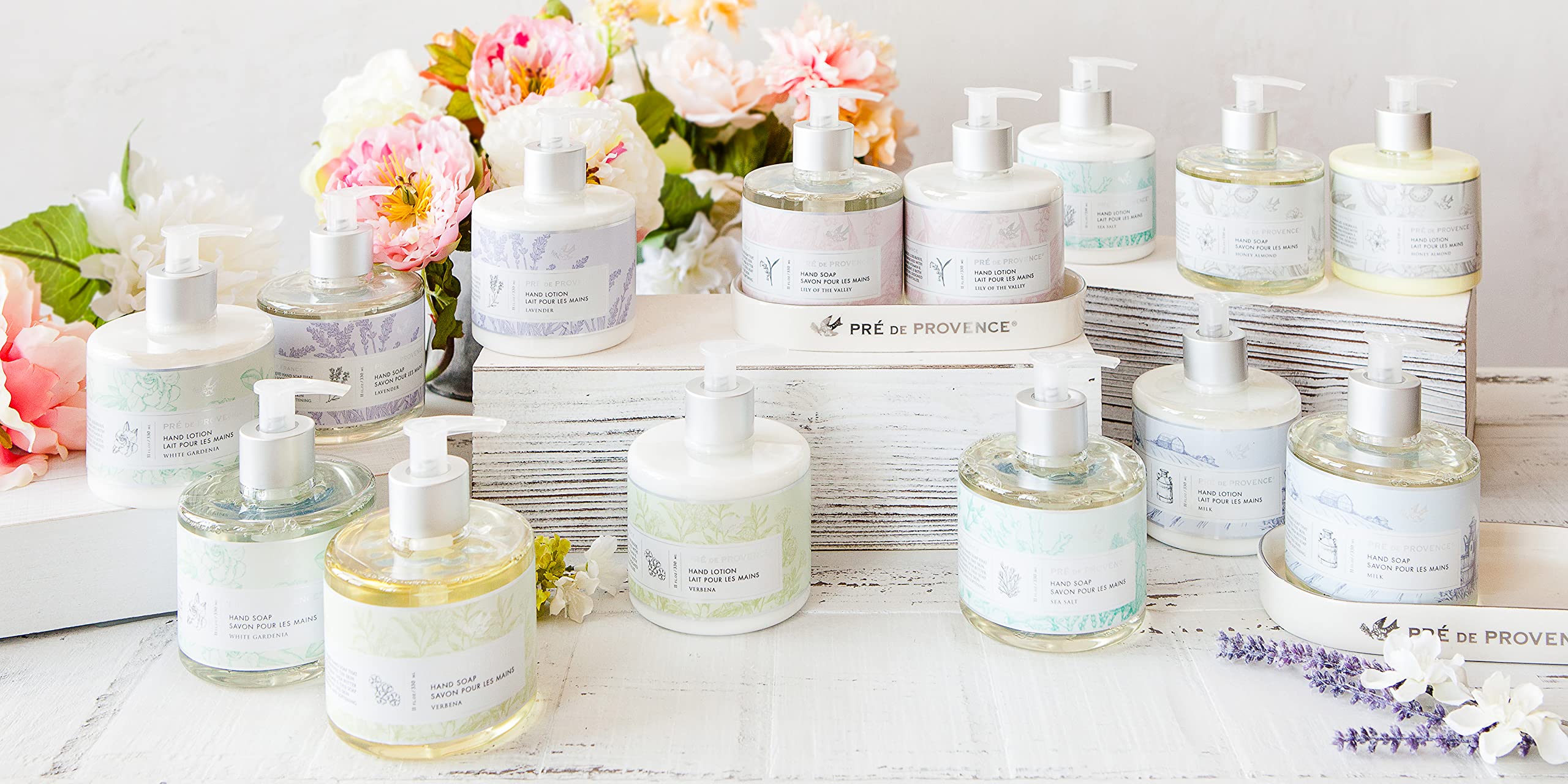 Gift-ready presentation from Pre de Provence signals a thoughtful, premium option.