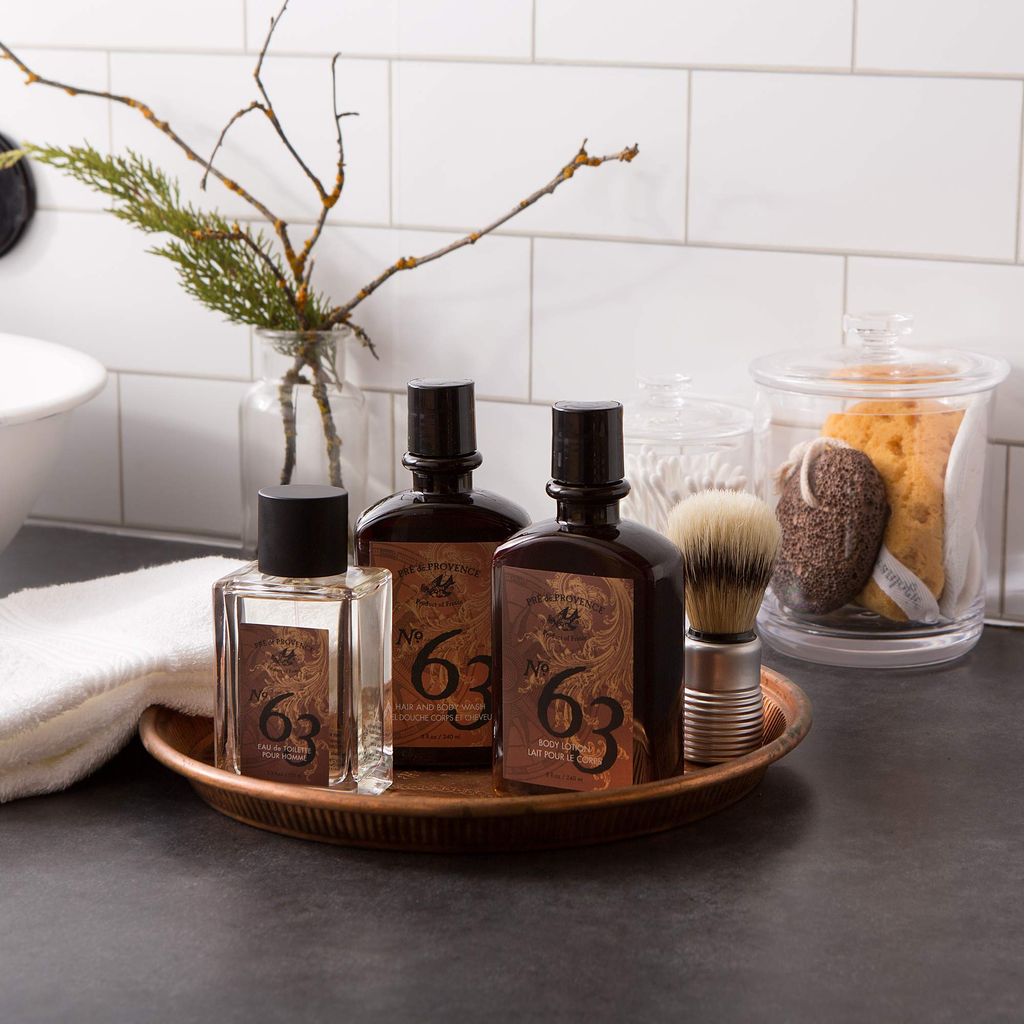 Hands applying Pre de Provence No.63 lotion for fast-absorbing hydration