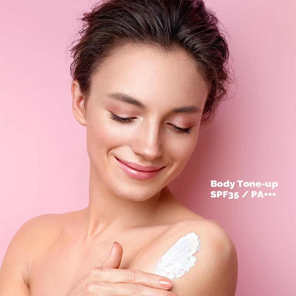 Close-up of lotion texture from PRETTYSKIN Glutathione V10 for smoother skin.