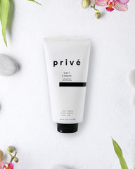 Prive silicone-free badge on packaging signals clean formula