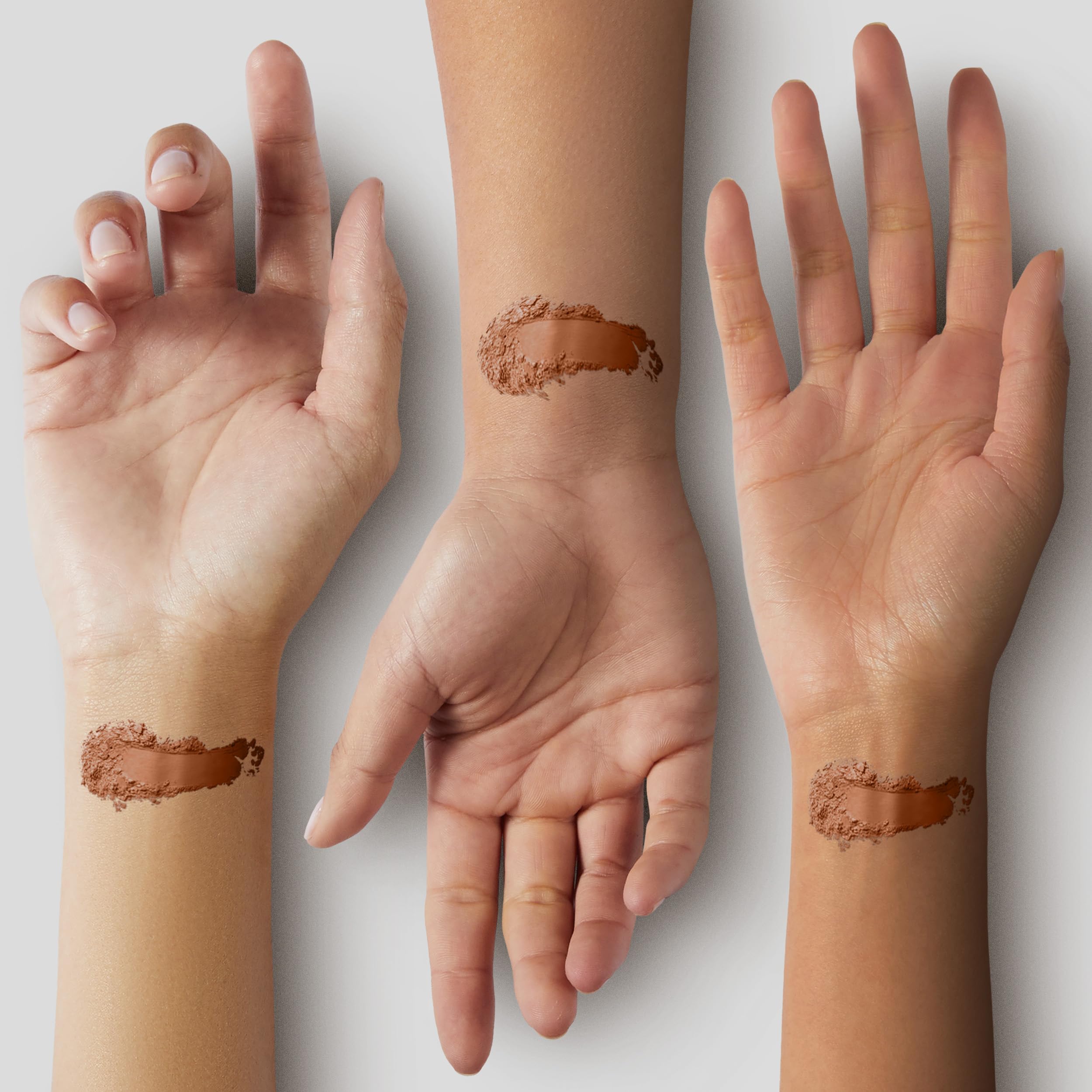 Pure Minerals Lure Bronze Warmth applied look reveals natural warmth
