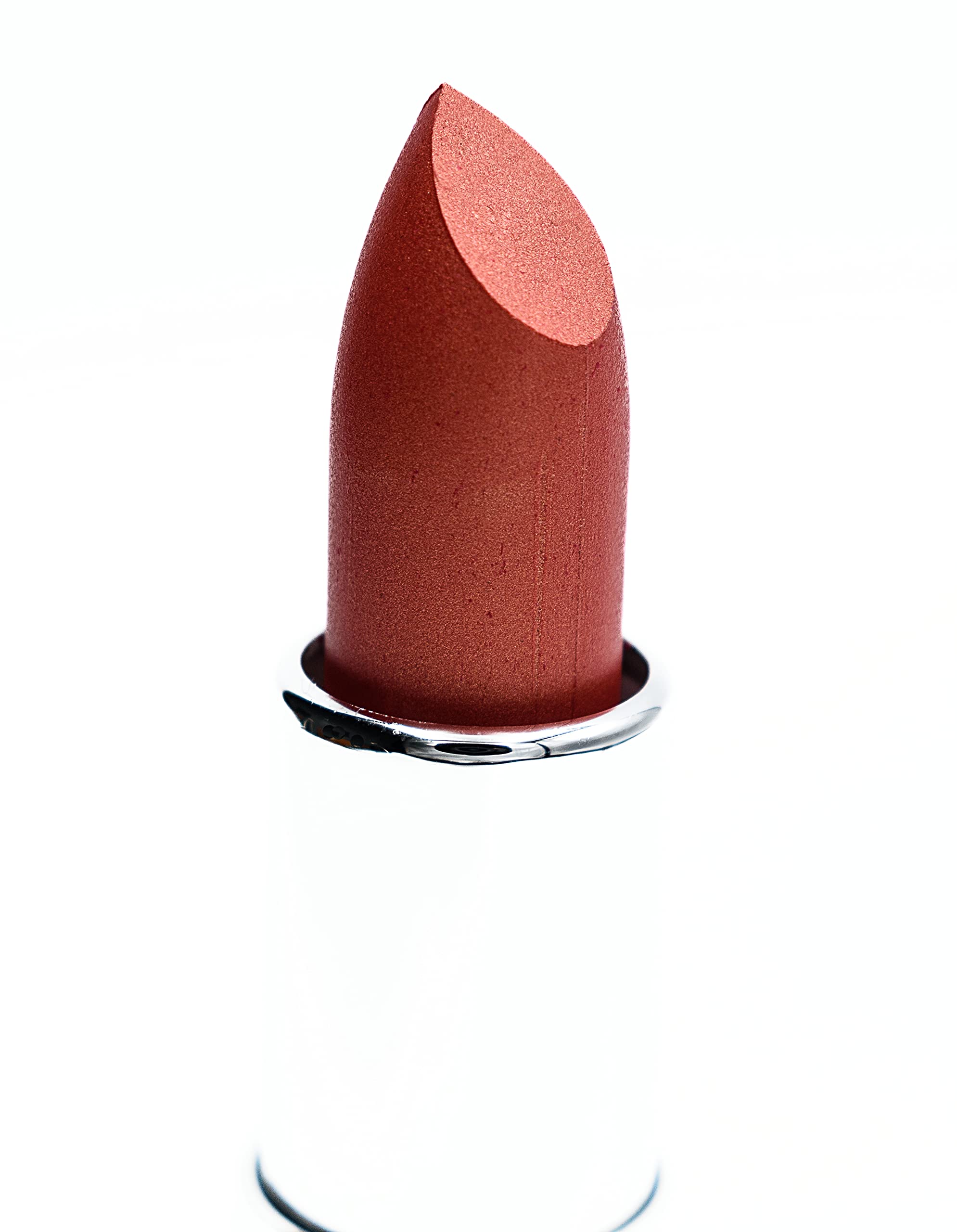 Close-up Creme-based Orange Sorbet lip shows smooth glide and comfortable wear