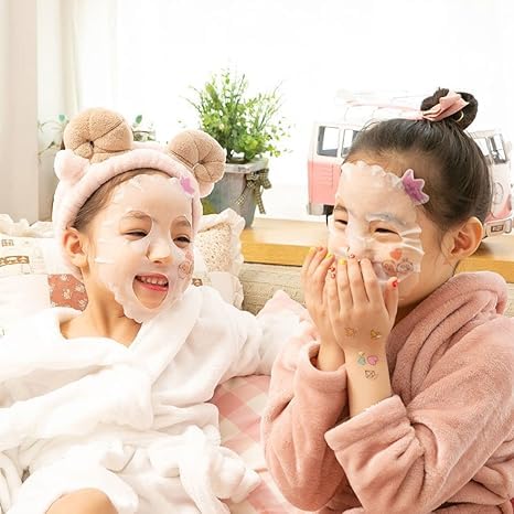Puttisu soft cotton mask sheet closeup highlights breathable texture for kids.