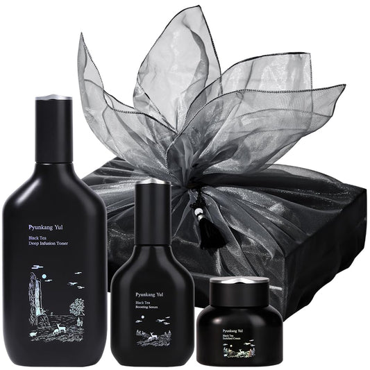 Pyunkang Yul Black Tea Infusion Toner bottle for daily hydration