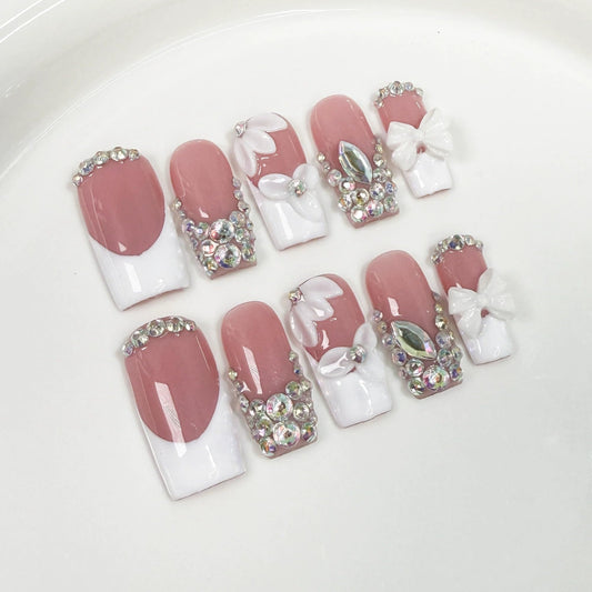 Qicaijia luxury rhinestone nails close-up showing sparkling crystals for glamour