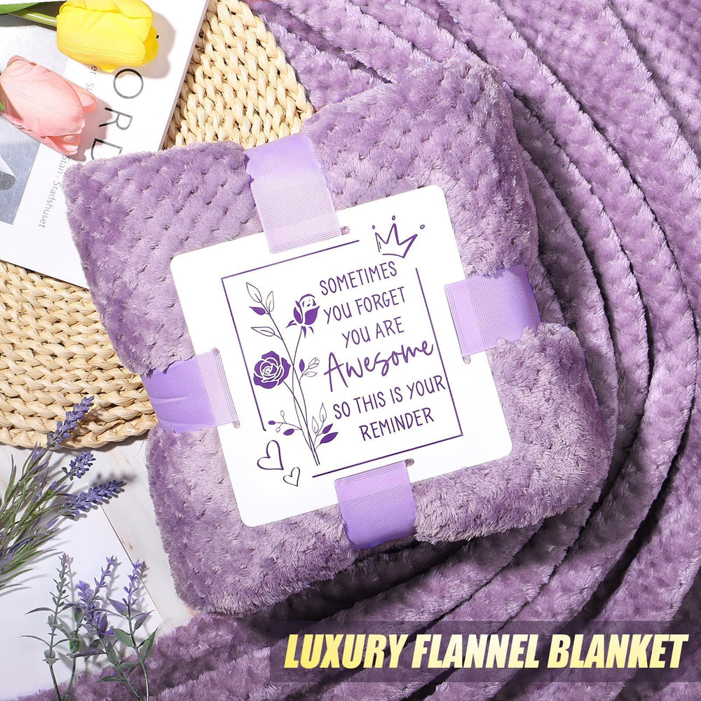 Qinline soft flannel blanket displayed for cozy evenings and relaxation.