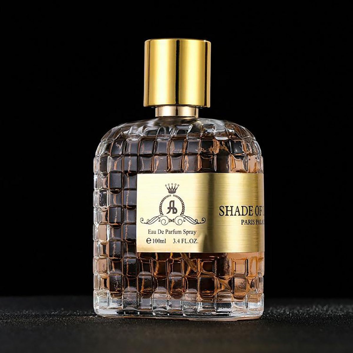 QMMV4NB Cologne for Men etched label, premium detailing and brand appeal.