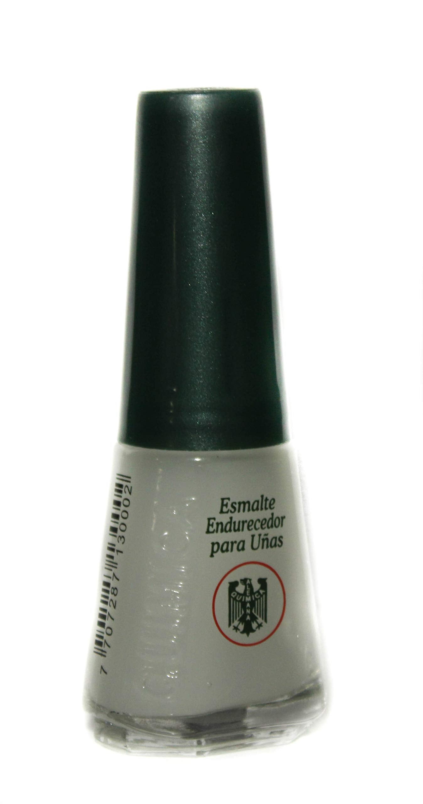 Química Alemana Nail Hardener glossy finish close-up on the nail
