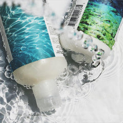 R-Co Atlantis bottle close-up reflecting premium hydration