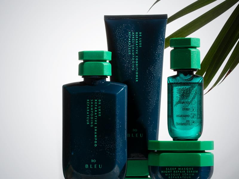 R+Co BLEU De Luxe Reparative Masque application image demonstrates detangling and conditioning benefits.