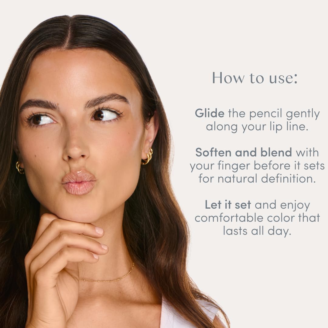 Ravie Beauty Lips Honey application close-up, creamy glide for shaping without harsh lines.