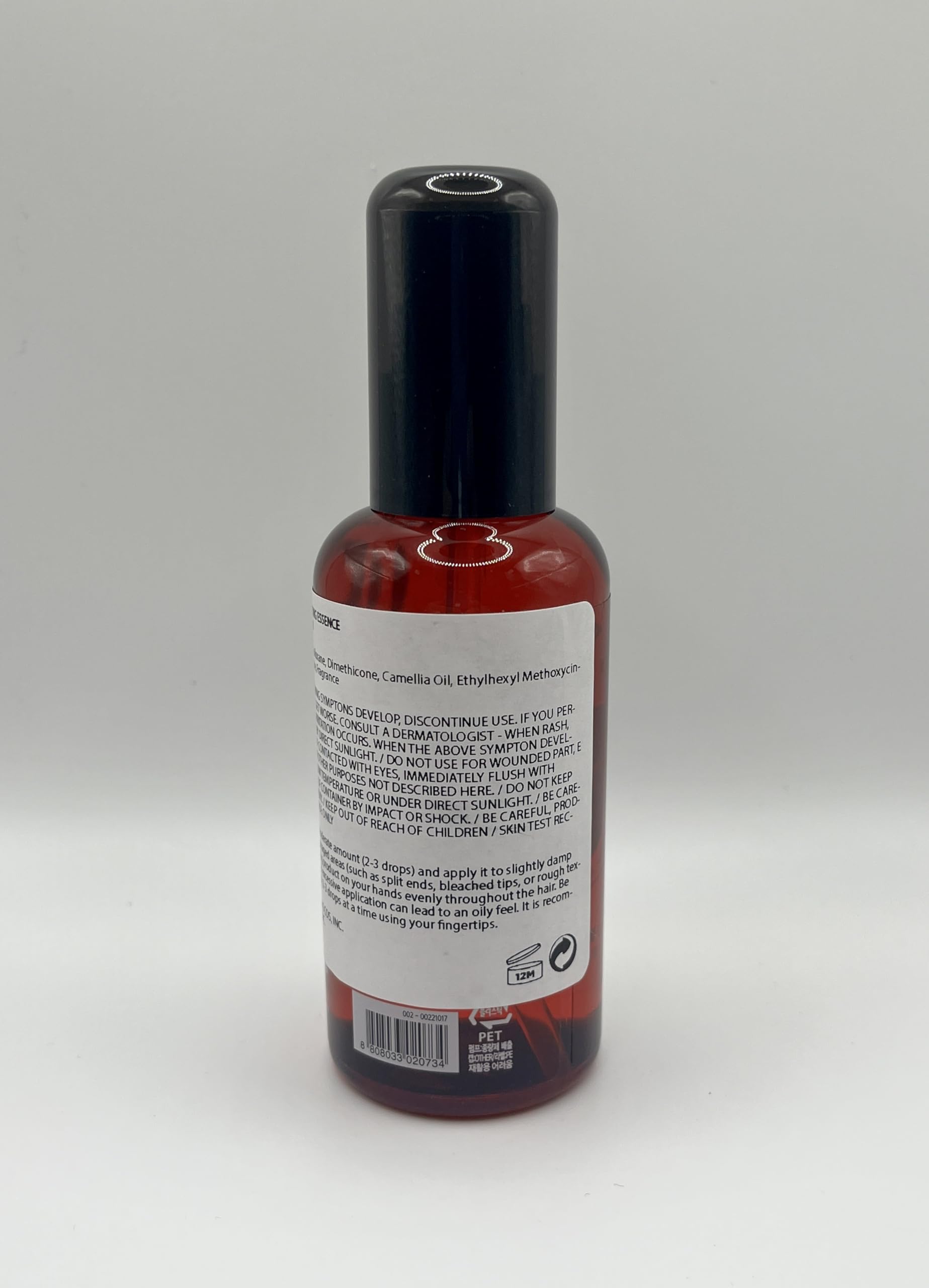 Redflo Camellia contains silicone derivatives and vitamin E for shine