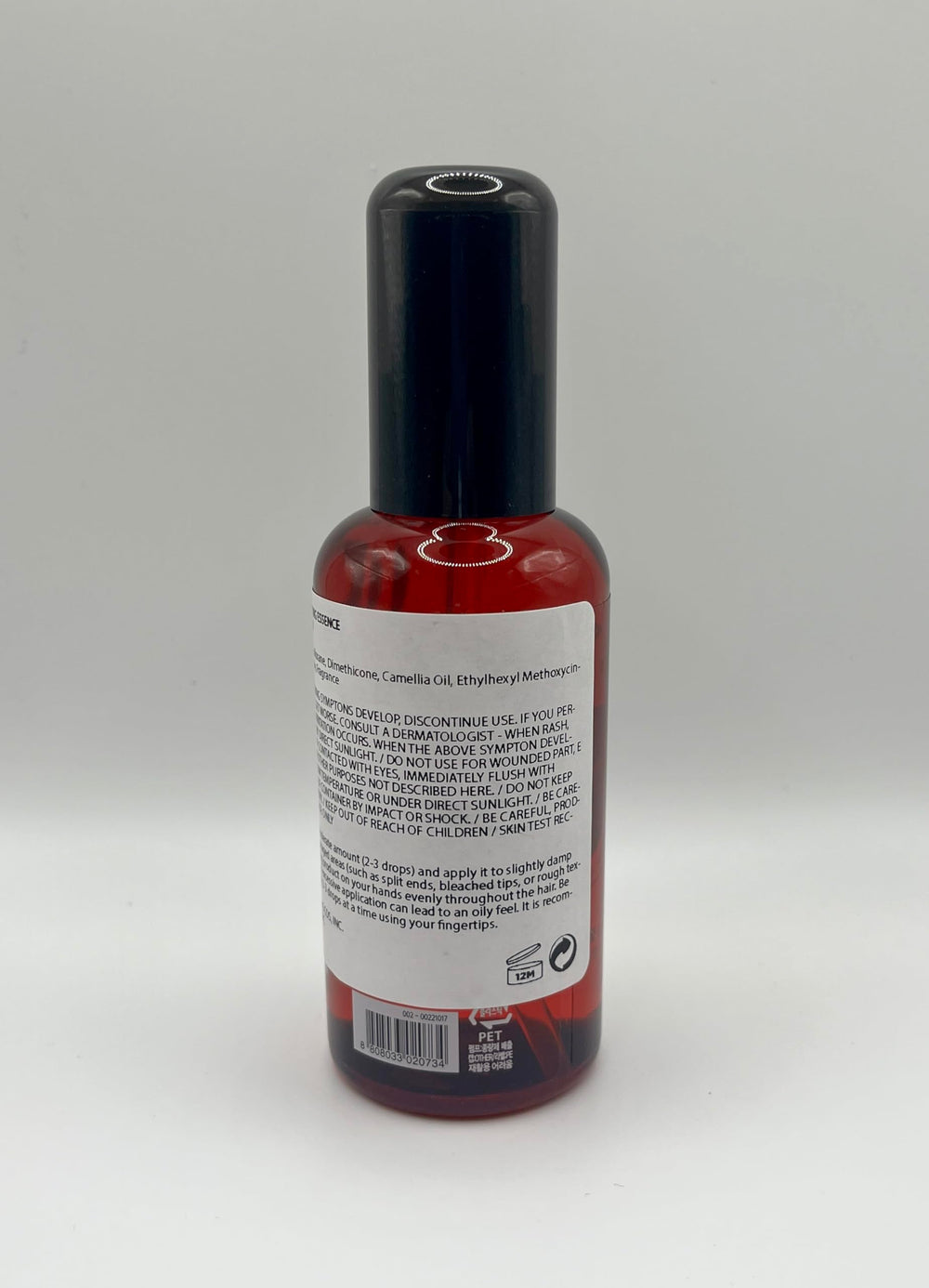 Redflo Camellia contains silicone derivatives and vitamin E for shine