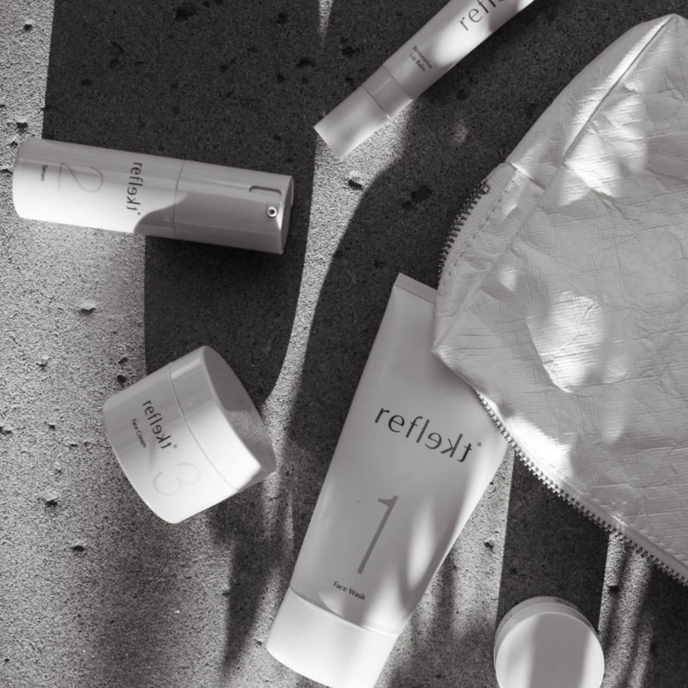 REFLEKT 1 skin glow after use reveals hydrated, plump-looking skin.