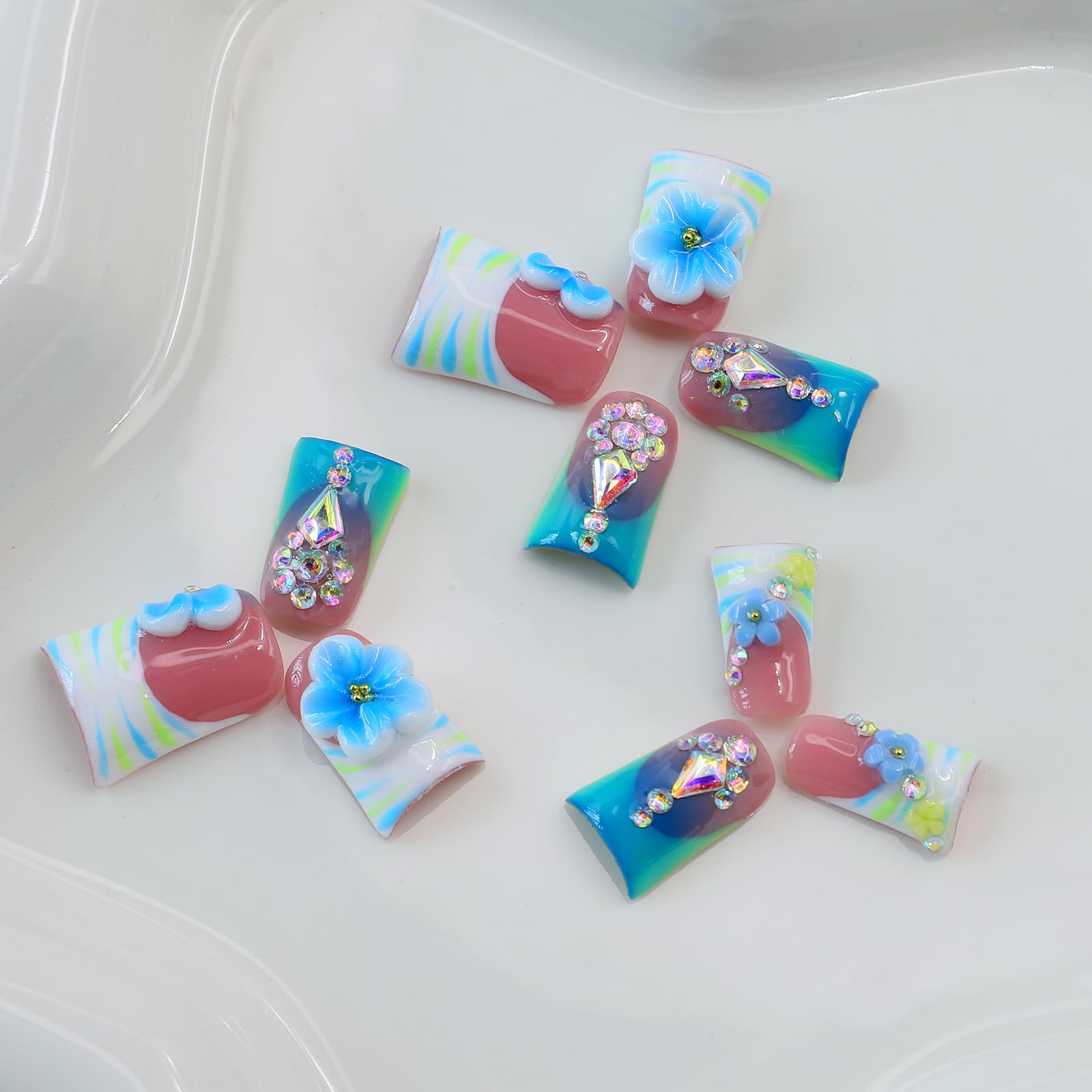 10Pcs Blue Flower Press On Nails kit contents reusable for quick touch-ups.