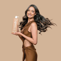 Rev320 320Pure Moisture Rich Shampoo gift-ready package for hair care lovers.