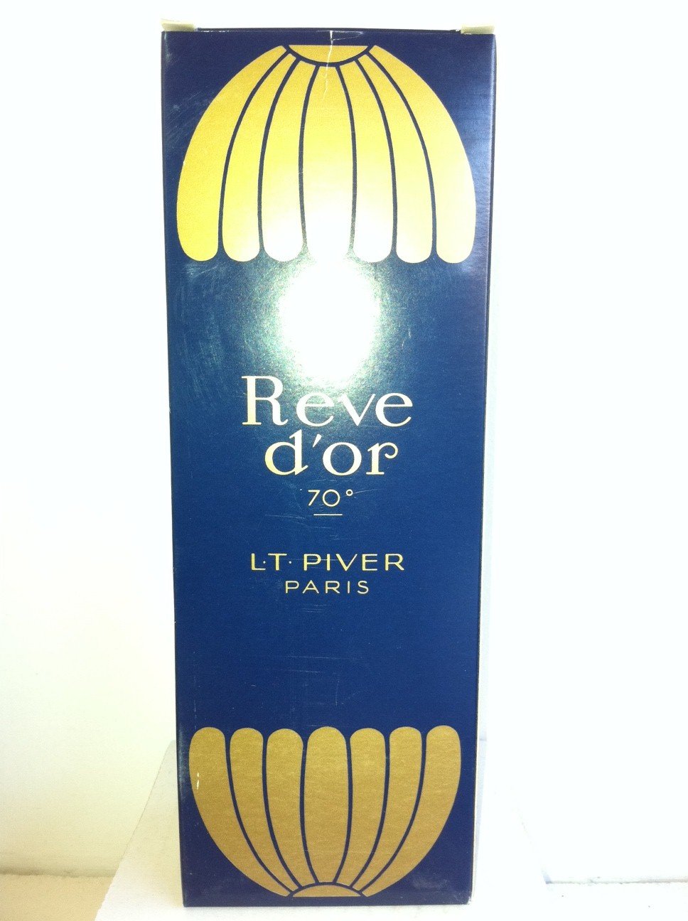 REVEMCN Reve D'or bottle for all-day wear with elegant fragrance