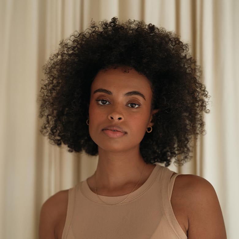REVERIE Hymn Hair Gel volume and softness in finished look