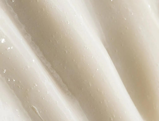 REVERIE Natural Milk Anti-Frizz Leave-In pump-dispense for easy application and hydration