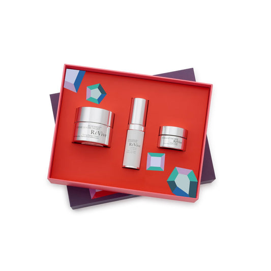RéVive Anti-Aging Eye Serum tightens the eye contour and improves elasticity.